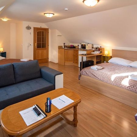 Apartman A Ubytovani U Machu Mikulov Eksteriør billede