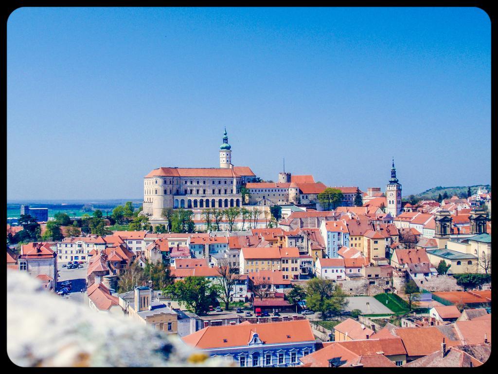Apartman A Ubytovani U Machu Mikulov Eksteriør billede